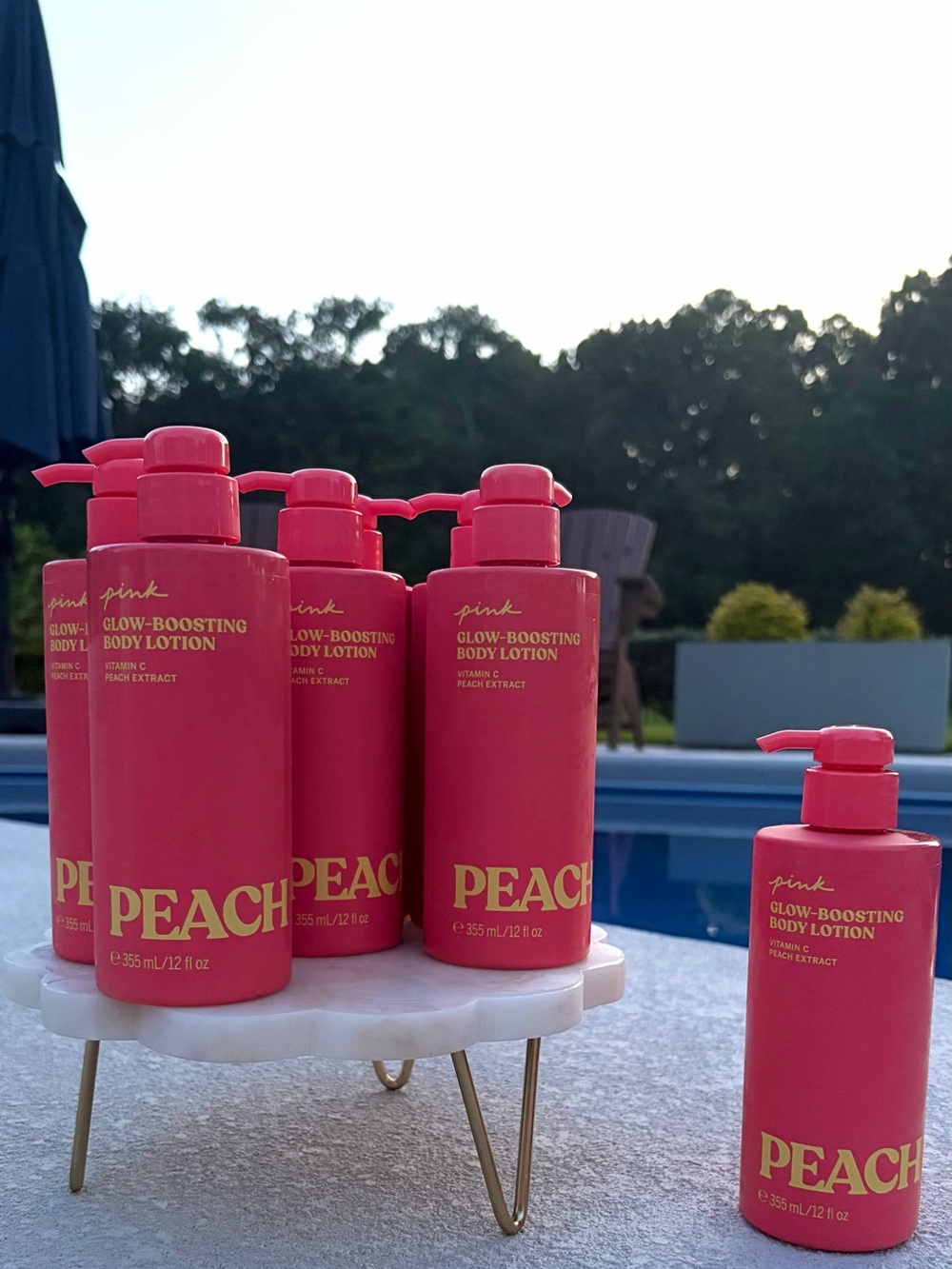 PINK Victoria’s Secret - 12oz PEACH - Glow Boosting Body Lotion - Picture 5 of 11